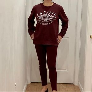 Fleece Collection burgundy red and white crew neck sweater. Size L. EUC